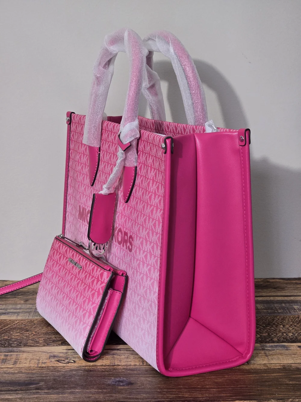 Michael Kors color dragonfruit